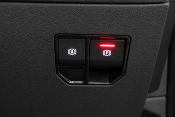 RENAULT Megane E-Tech 60kWh techno Hatchback 5dr Electric Auto (optimum charge) (220 p