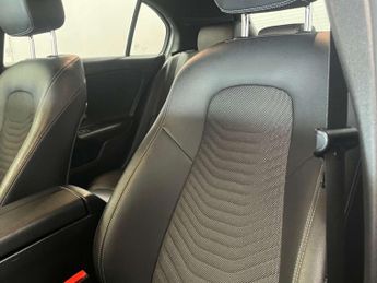 MERCEDES-BENZ A-CLASS 1.3 A 180 SE Auto 5dr