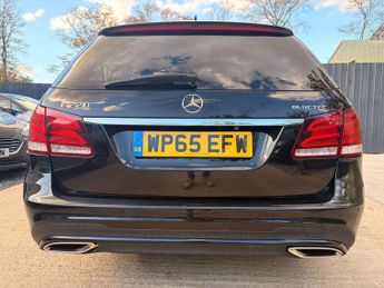 MERCEDES-BENZ E-CLASS 2.1 E220 AMG Night Edition Premium Bluetec Auto 5dr