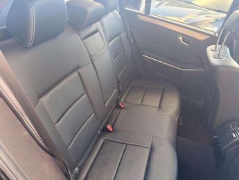 MERCEDES-BENZ E-CLASS 2.1 E220 AMG Night Edition Premium Bluetec Auto 5dr