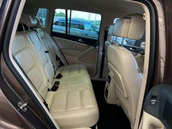 VOLKSWAGEN TIGUAN 2.0 Tiguan Match TDI BlueMotion Technology 4Motion Semi-Auto 4WD