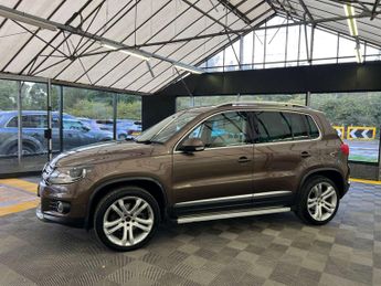 VOLKSWAGEN TIGUAN 2.0 Tiguan Match TDI BlueMotion Technology 4Motion Semi-Auto 4WD