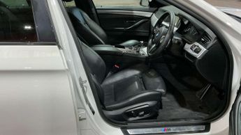 BMW 5 SERIES 2.0 520d M Sport Auto 4dr