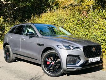 Jaguar F-Pace 2.0 F-PACE R-Dynamic Black AWD Auto 4WD 5dr