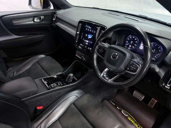 VOLVO XC40 1.5 XC40 R-Design Pro T3 Auto 5dr