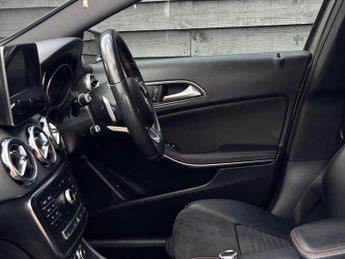 Mercedes-Benz GLA 2.1 GLA 220 AMG Line D 4Matic Auto 4WD 5dr