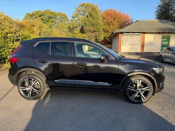 Volvo XC40 2.0 D3 R-Design SUV 5dr Diesel Auto Euro 6 (s/s) (150 ps)