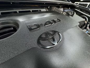 TOYOTA AVENSIS 2.0 Avensis TR D-4D 5dr