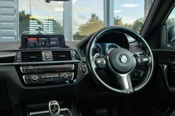 BMW 2 SERIES 2.0 220i M Sport Coupe 2dr Petrol Auto Euro 6 (s/s) (184 ps)