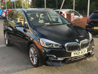 BMW 2 SERIES 2.0 220i Luxury Auto 5dr