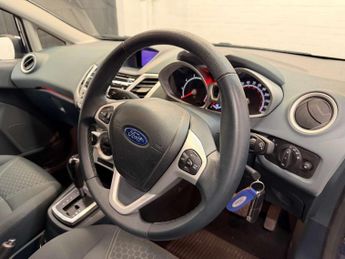 Ford FIESTA 1.4 Fiesta Titanium Auto 5dr