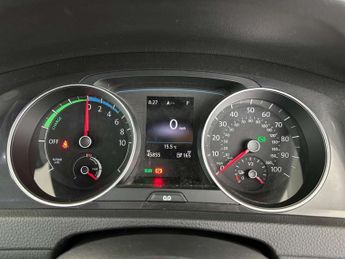 VOLKSWAGEN GOLF e-Golf 5dr