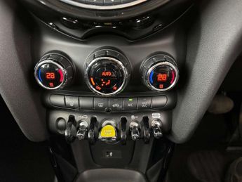 MINI HATCH Cooper S Electric Level 1 3dr