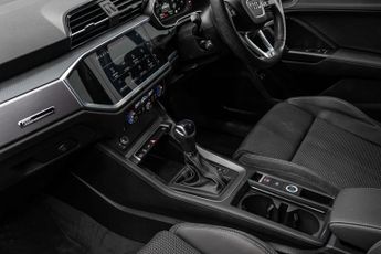 AUDI Q3 2.0 Q3 Sportback 35 TDI S Line Semi-Auto 5dr