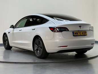 TESLA MODEL 3 Model 3 Standard Range + 4dr