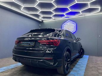 AUDI Q3 1.5 Q3 Black Edition 35 TFSI MHEV Semi-Auto 5dr