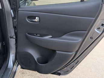 Nissan Leaf 24kWh Tekna Hatchback 5dr Electric Auto (107 bhp)