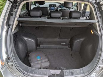 Nissan Leaf 24kWh Tekna Hatchback 5dr Electric Auto (107 bhp)