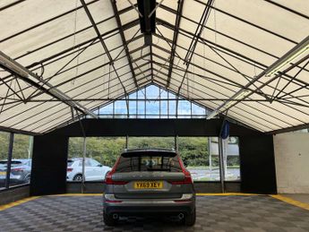VOLVO XC60 2.0 XC60 Momentum T5 AWD Auto 4WD 5dr