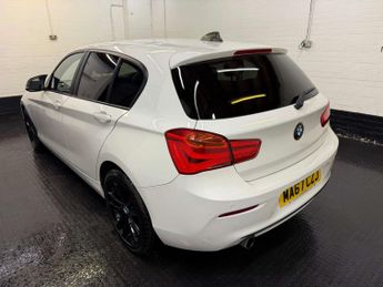 BMW 1 Series 1.5 118i Sport Auto 5dr
