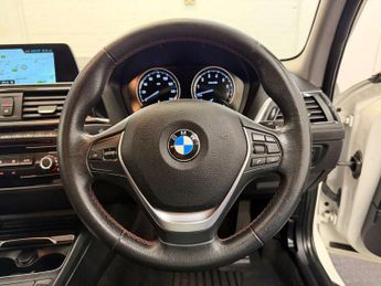 BMW 1 Series 1.5 118i Sport Auto 5dr