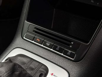 VOLKSWAGEN TIGUAN 2.0 Tiguan R-Line TDI BlueMotion Technology 4Motion Semi-Auto 4W