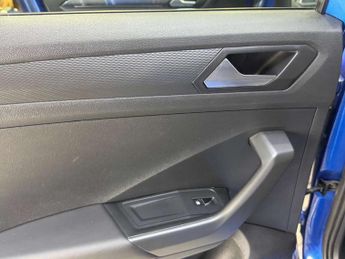 VOLKSWAGEN T-ROC 1.5 T-Roc R-Line TSi Evo Semi-Auto 5dr