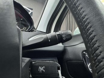 PEUGEOT 208 1.2 208 Active 5dr