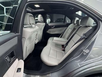 MERCEDES-BENZ E-CLASS 2.1 E250 Sport CDi BlueEfficiency Auto 4dr