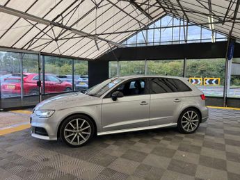 AUDI A3 1.5 A3 Sportback 35 TFSI Black Edition Semi-Auto 5dr