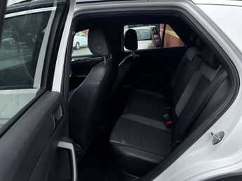 VOLKSWAGEN T-ROC 1.5 T-Roc R-Line TSi Evo Semi-Auto 5dr