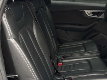 AUDI Q7 3.0 Q7 S Line TDI Quattro Auto 4WD 5dr