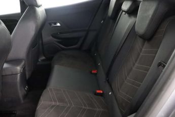 Vauxhall Mokka Electric 50kWh Ultimate SUV 5dr Electric Auto (136 ps)