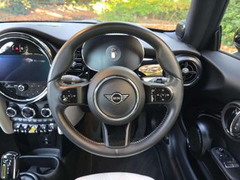 MINI HATCH Cooper S Electric Level 3 3dr