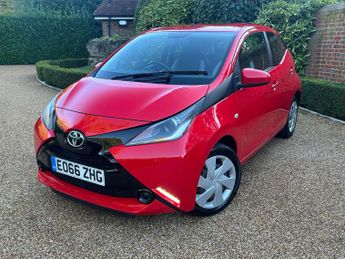 Toyota AYGO 1.0 Aygo X-Play VVT-i 5dr