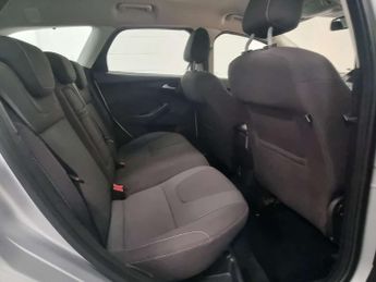 Ford Focus 1.6 Titanium Estate 5dr Petrol Powershift Euro 5 (125 ps)