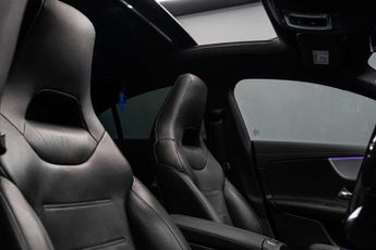 MERCEDES-BENZ CLA 1.3 CLA 180 AMG Line Premium Plus Night Edition Auto 4dr