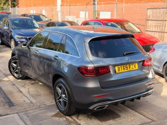 MERCEDES-BENZ GLC 2.0 GLC 220 D 4Matic AMG Line Auto 4WD 5dr