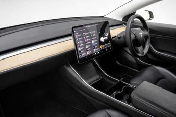 TESLA MODEL 3 Standard Range Plus Saloon 4dr Electric Auto RWD (241 bhp)