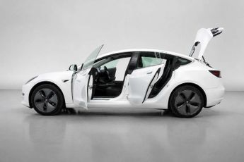 TESLA MODEL 3 Standard Range Plus Saloon 4dr Electric Auto RWD (241 bhp)