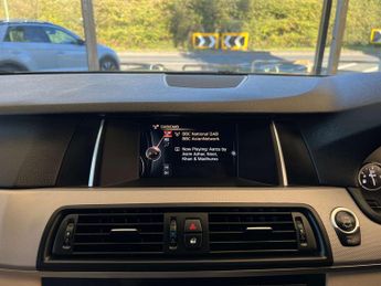 BMW 5 SERIES 2.0 520d M Sport Auto 4dr