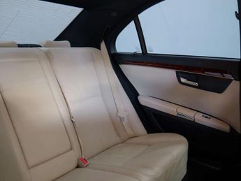 MERCEDES S-CLASS 3.0 S320 CDi Auto 4dr