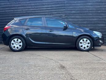 Vauxhall Astra 1.6 Astra Exclusive Auto 5dr