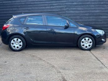 Vauxhall Astra 1.6 Astra Exclusive Auto 5dr