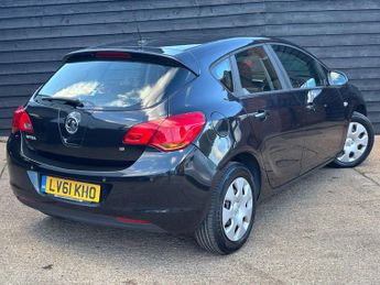 Vauxhall Astra 1.6 Astra Exclusive Auto 5dr