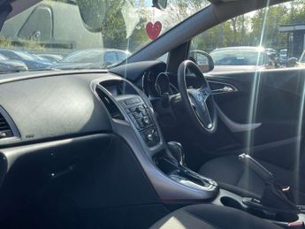 Vauxhall Astra 1.6 Astra Exclusive Auto 5dr