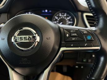 NISSAN QASHQAI 1.5 Qashqai Tekna+ dCi Semi-Auto 5dr