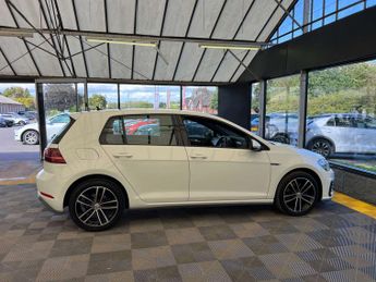VOLKSWAGEN GOLF 1.4 Golf GTE Semi-Auto 5dr