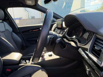 AUDI Q5 2.0 Q5 Black Edition 40 TDI Quattro Semi-Auto 4WD 5dr