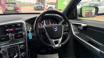 VOLVO XC60 2.4 D5 R-Design Nav SUV 5dr Diesel Geartronic AWD Euro 5 (215 ps